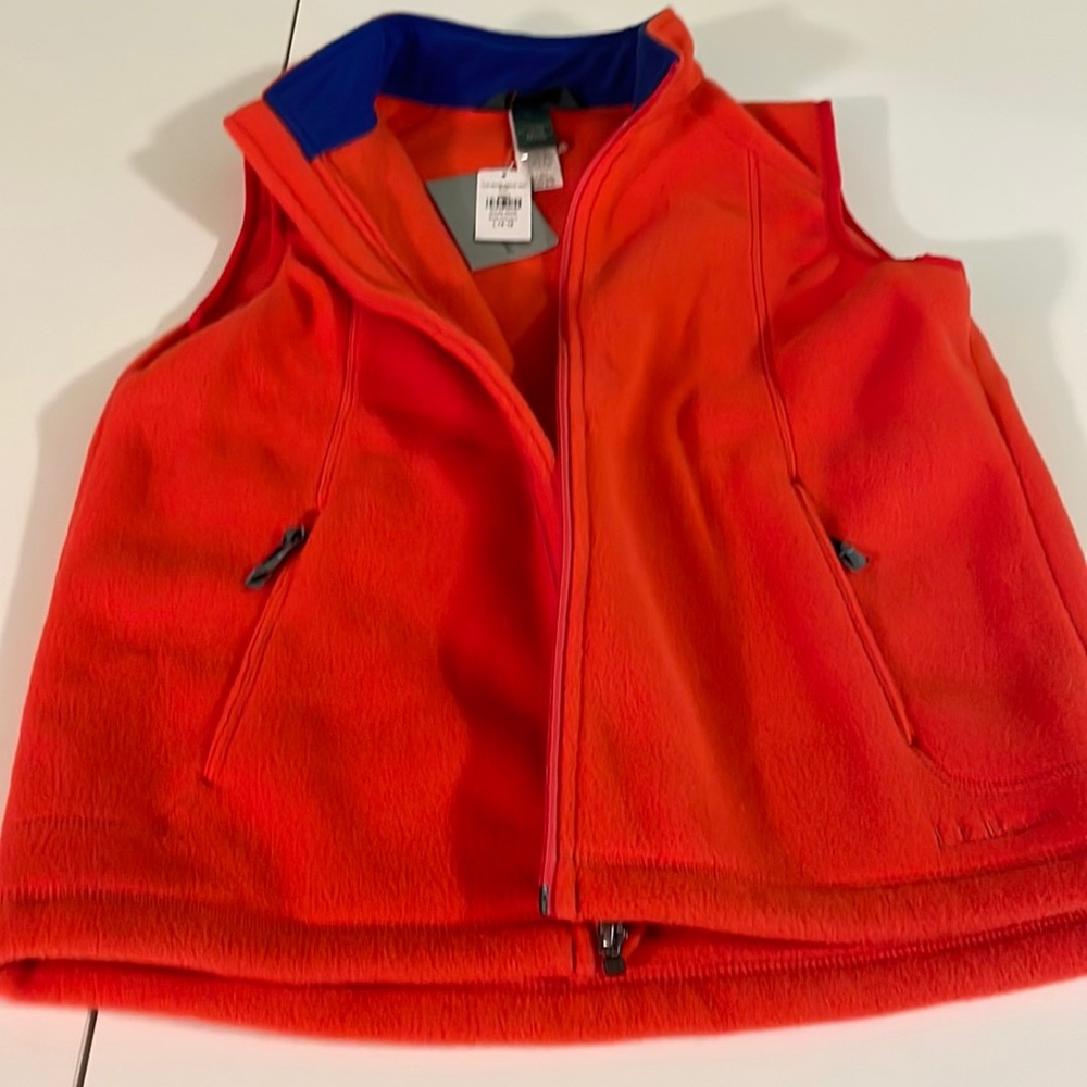 LLBean Childrens size large 14-16 fleece vest